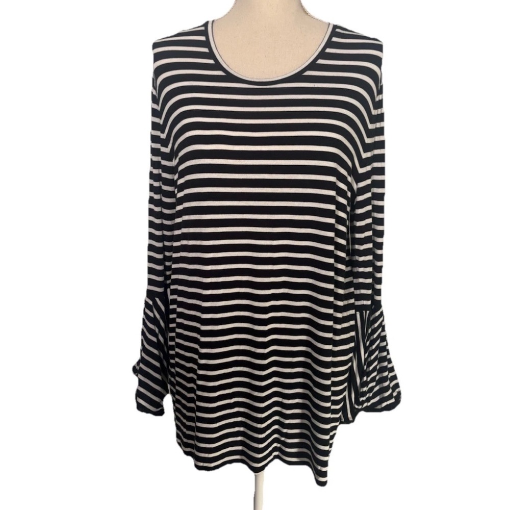 Women’s Black and white striped classic knit top plus size 2X classic 1X shirt